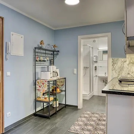 아파트 27 Clouds *